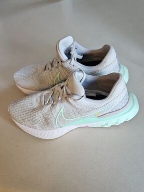 Nike React Running Shoes